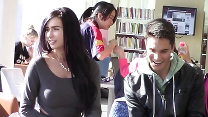 18 - nikel untuk cerpen xxx sedarah tidak ragu-ragu untuk menghisap dan fuck