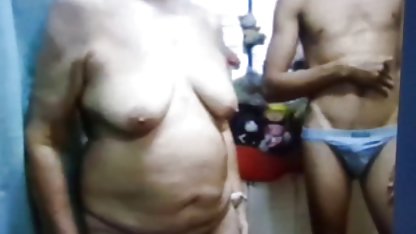 Angelina menggunakan dildo xxx cerita seks dan dianggap hood
